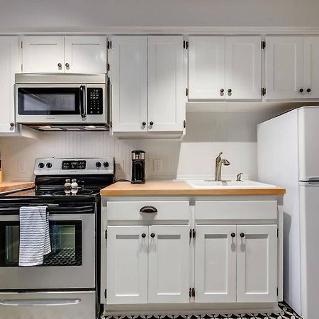 McKenize Guest House: Travis Suite 1 BD, 1BA Marble Falls Exterior foto